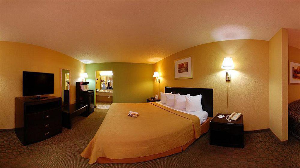 Quality Inn & Suites Orlando Airport Exteriér fotografie